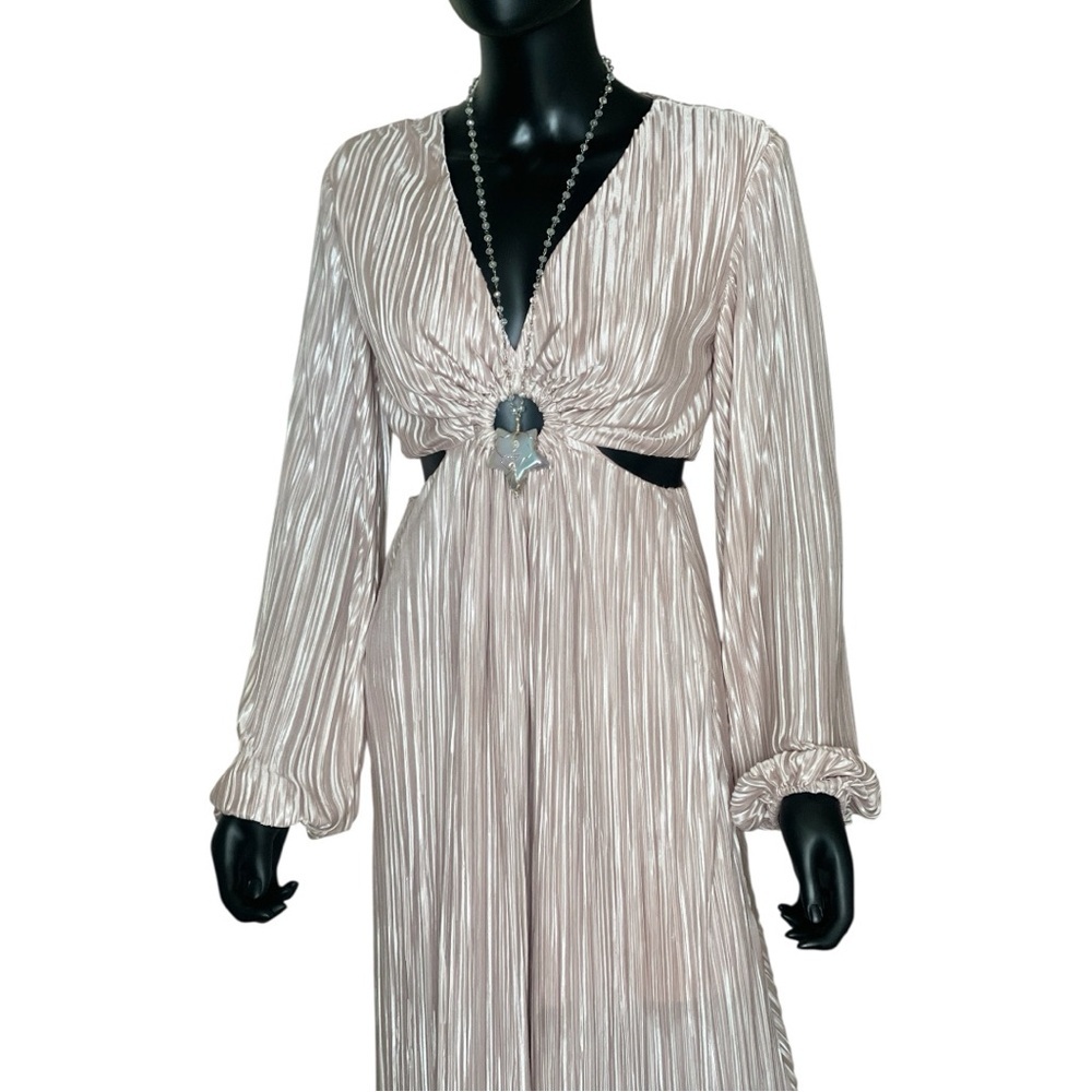 Fashion Nova Cream Long Sleeve Dress with Cut-Out